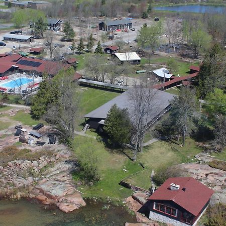 Killarney Mountain Lodge Exterior photo