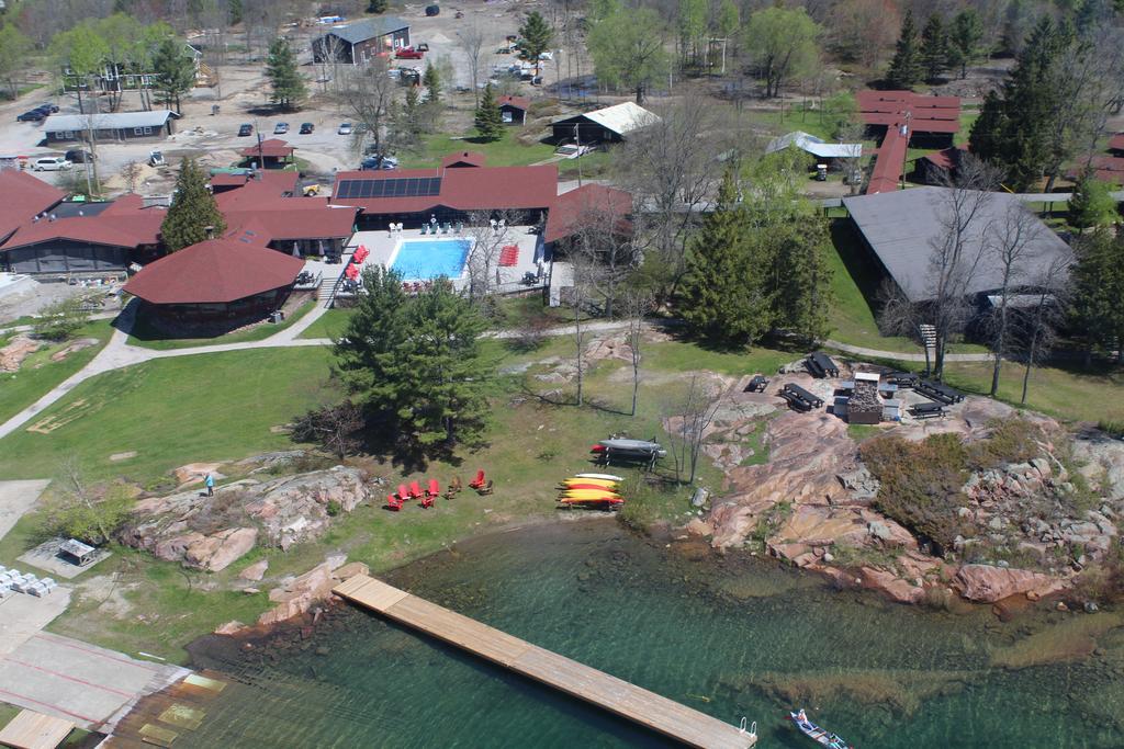 Killarney Mountain Lodge Exterior photo