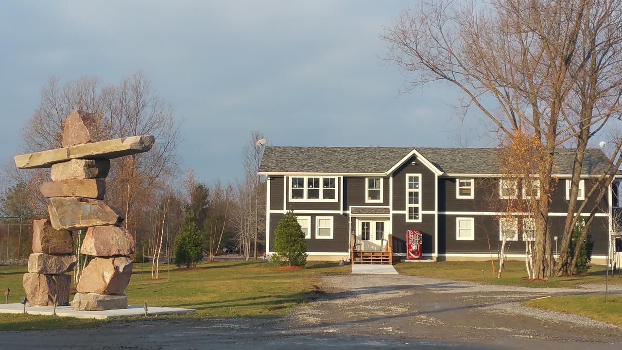 Killarney Mountain Lodge Exterior photo