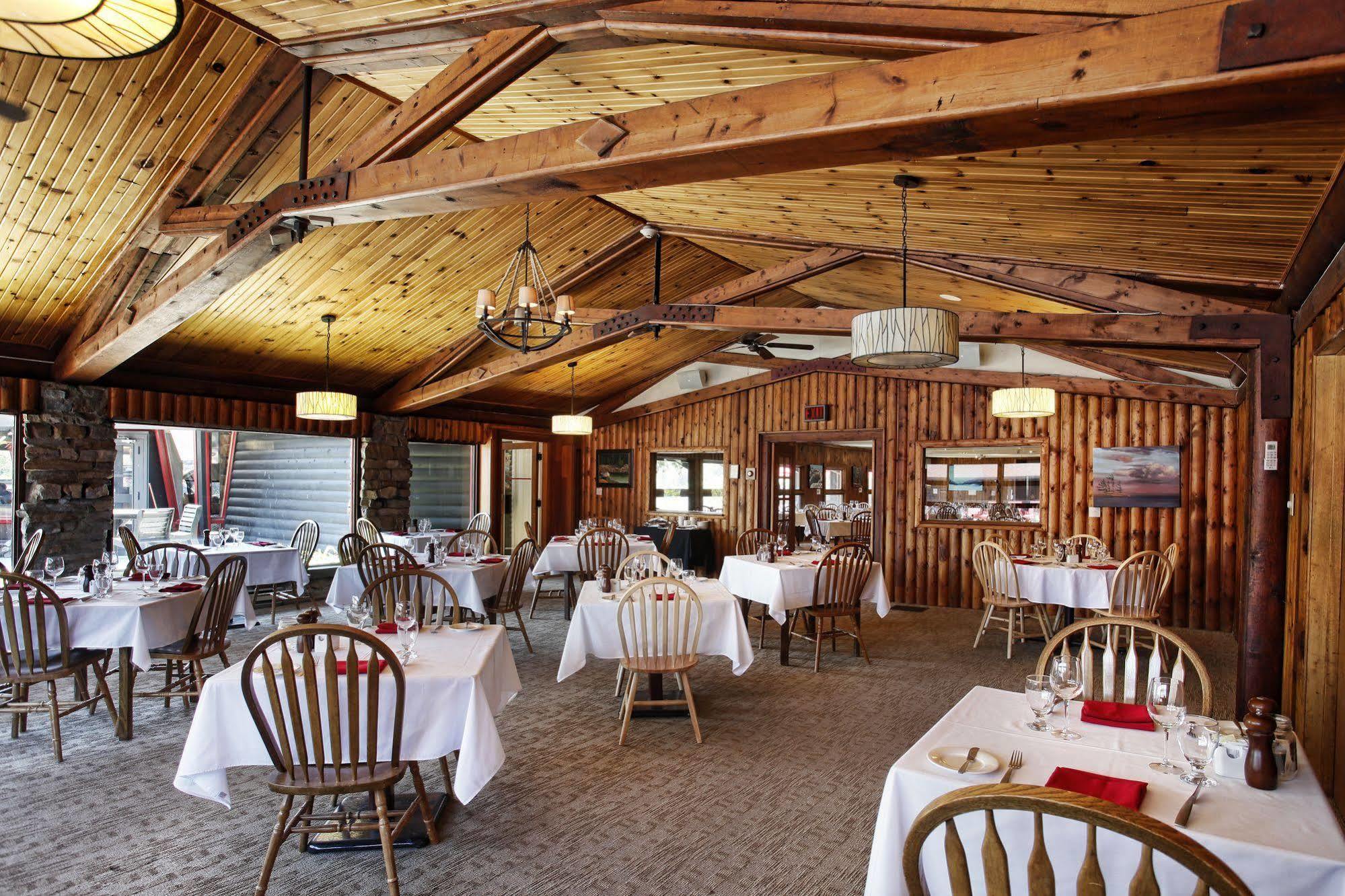 Killarney Mountain Lodge Exterior photo